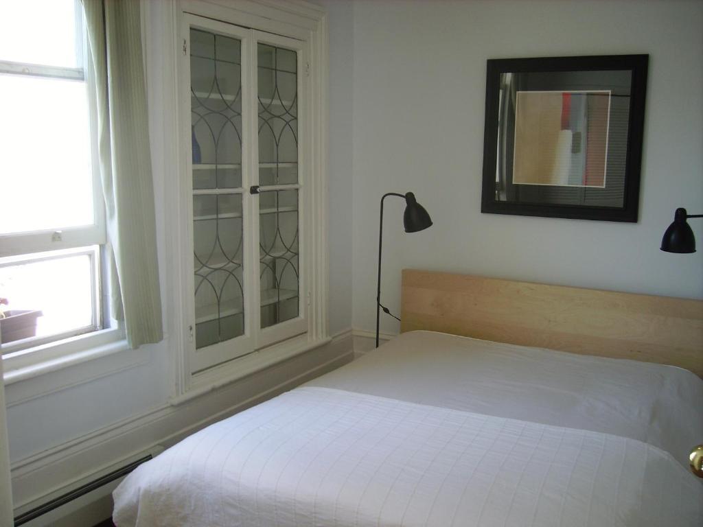 Absolute 1000 Islands Monthly Suites Gananoque Rom bilde
