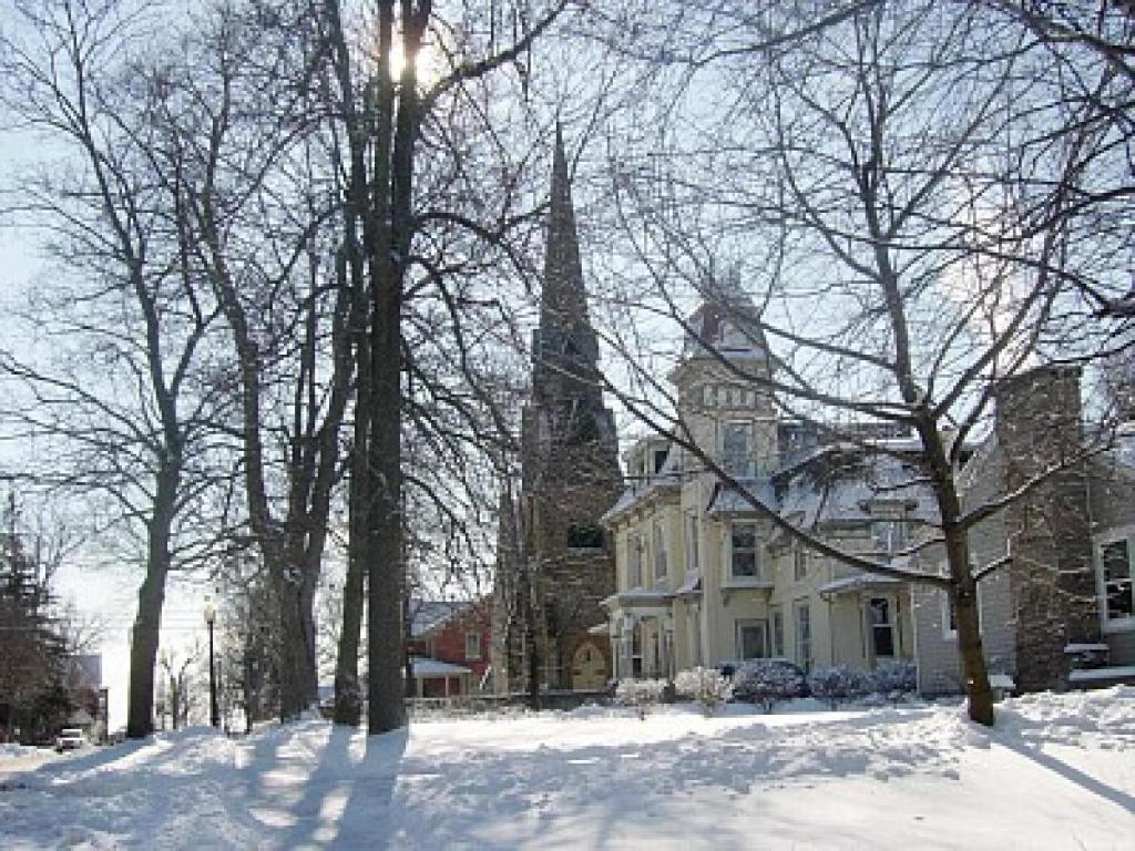 Absolute 1000 Islands Monthly Suites Gananoque Eksteriør bilde